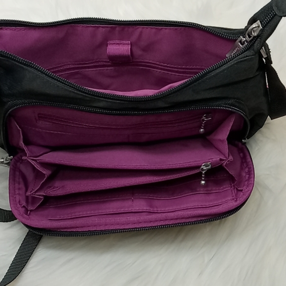 Baggallini’s Everyday Crossbody Bagg - Picture 8 of 10